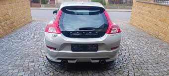 Volvo C30 2.0 diesel 110kw D3, 5 válec,r-design,2010 - 4