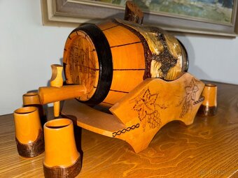 Starožitný dřevěný soudek - 4