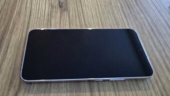 Samsung galaxy S22+ - 4