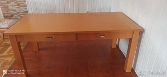 Jídelní stůl - 4
