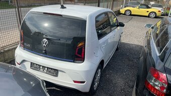 Volkswagen eUP 61kW 36kWh - havarovaný - pojízdný - 4