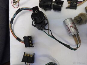 Různé části elektroinstalace k palubní desce Škoda 105/120 - 4