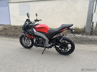 Aprilia tuono 125 - 4