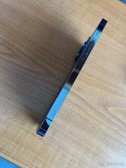 Apple iPhone 13 Pro Max 256GB Grafitový - 4