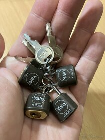 Visaci zamek kodovy + 4 mini zamky - 4