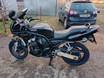 Yamaha FZS 600 - 4