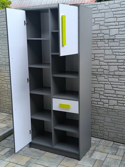 Prodám knihovnu (skříň) IKEA Giro - 4