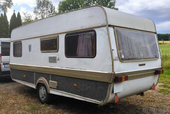 Prodám levný obytny přívěs karavan na pevné stání - 4