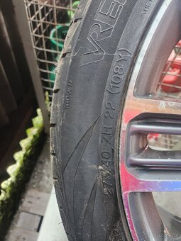 Originál Land rover 275/40/ZR22 ,pneu 90% - 4
