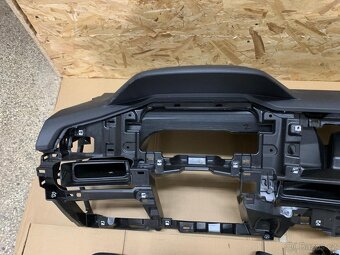 Airbagová sada Volkswagen golf 8 s novou originální deskou - 4