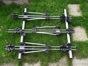 Příčníky Octavia III + 3 nosiče Thule na kola - 4