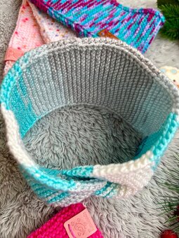 Dětská NOVÁ pletená čelenka ,, tyrkysová" - 4