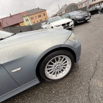 BMW 320i E91 manuál - 4