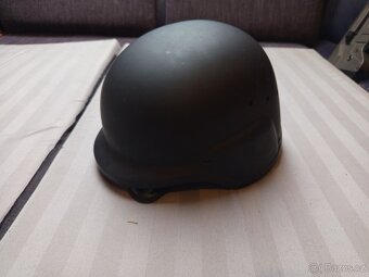 Různé Helmy - 4