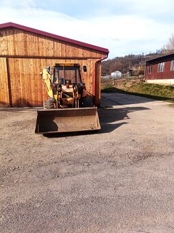 Traktor bagr JCB 2CX - 4