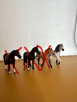 Schleich sada koní, psů, doplňků - 4
