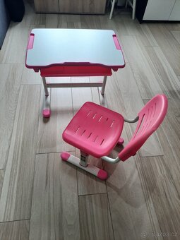 Rostoucí stolek a židle - 4