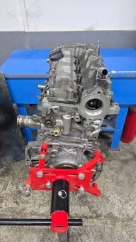 Motor Toyota 2.2 D-Cat 2AD-FHV - 4