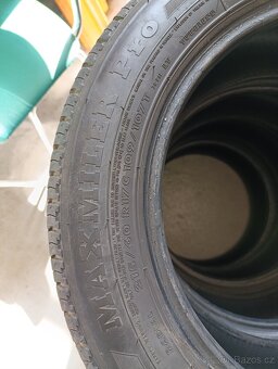 Pneu letní 215/60/17C, vzorek 90%. - 4