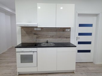 Pronájem bytu 3+kk, Slovenského Národního Povstání 2769, Mos - 4