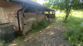 Stáje s loukou - 4