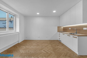 Moderní byt 3+kk v srdci Lanškrouna po kompletní rekonstrukc - 4