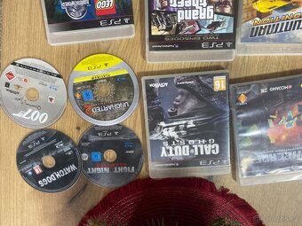 PlayStation 3 Super Slim - 4