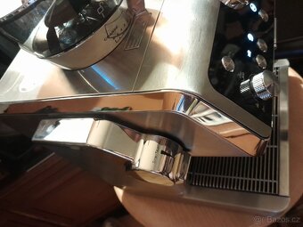 Kávovar De'Longhi La Specialista Prestigio EC-9335.M - 4