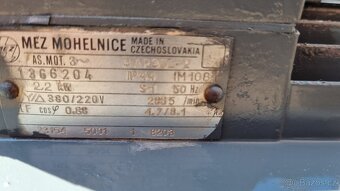 ELEKTROMOTOR 2,2 KW 2800  OTÁČEK - 4