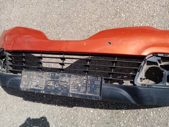 Renault Captur - přední nárazník ( 620221421R ) - 4