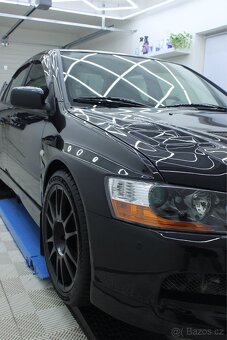 Mitsubishi Lancer Evolution 9 MR - 4