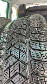Zimní pneu Pirelli Scorpion Winter 215 65 17 , 99H , - 4