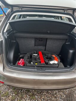 VW Golf Plus 1.6 TDI 77 kW, rok 2010 - 4