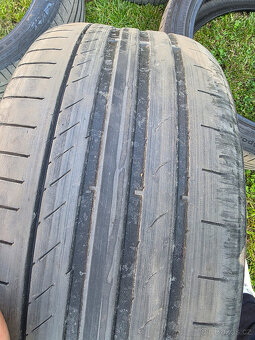 Continenal contisport 235/40 R18 na dojetí - 4