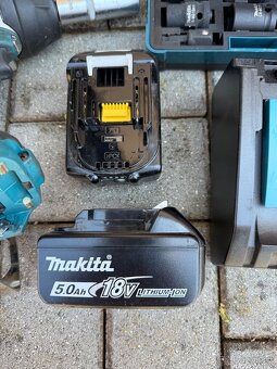 Makita Utahovák rázový DTW700RTJ - 4
