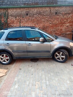 Suzuki SX4 - 4