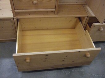 Masivní 5ti dílná stěnka - 4