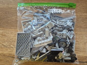 Lego creator 3v1 Rodinná dovolená v karavanu - 4