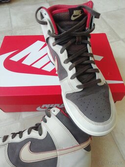 Nike vel. 43 Sneakersy Dunk Hi Retro Se FB8892-200 Hnědá - 4