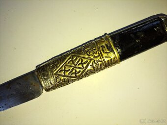 T I B E T S K Ý Nôž. - 4