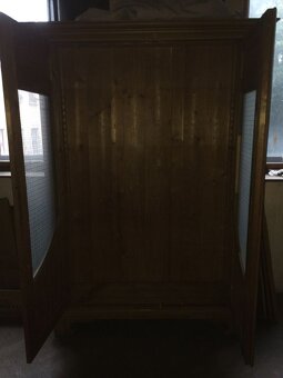 Starý masivní prádelník, skříň - 4