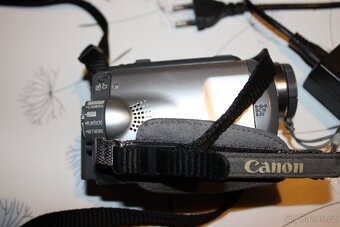 Kamera Canon MVX200i - 4
