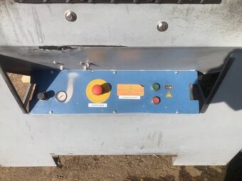 Pískovačka/tryskací box - 4