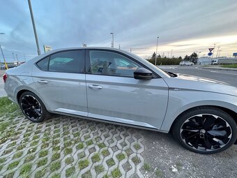 Škoda Superb Sportline - 4