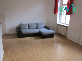Pronájem bytu 1KK, 27,80 m2, cihla, v OV, 2 patro,  ul. Král - 4