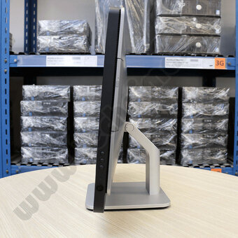Dell Optiplex 9010 23“ Full HD počítač vše v jednom SDD - 4
