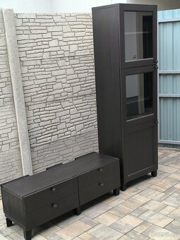 Prodám knihovnu a TV stolek IKEA - 4