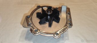 Vodní pumpa – čerpadlo na VOLVO - SIL PA1282 8694630 - 4