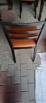 PRODAM STŮL +4 ZIDLE - 4