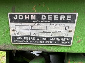 Traktor John Deere - 4
